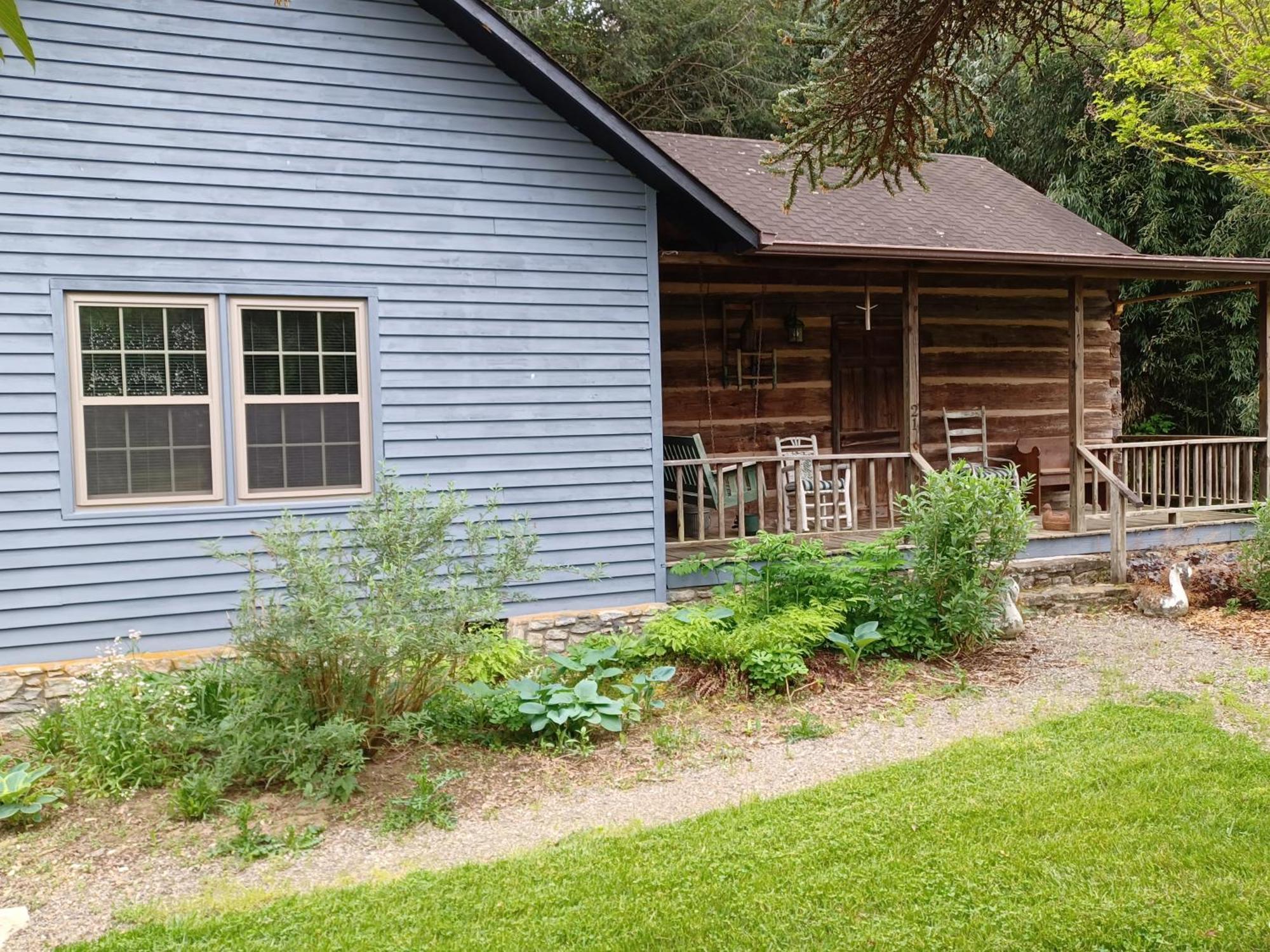 Restored1850S Log Cabin, With Gazebo And Gardens! 1 Mile To Downtown Weaverville Eksteriør bilde