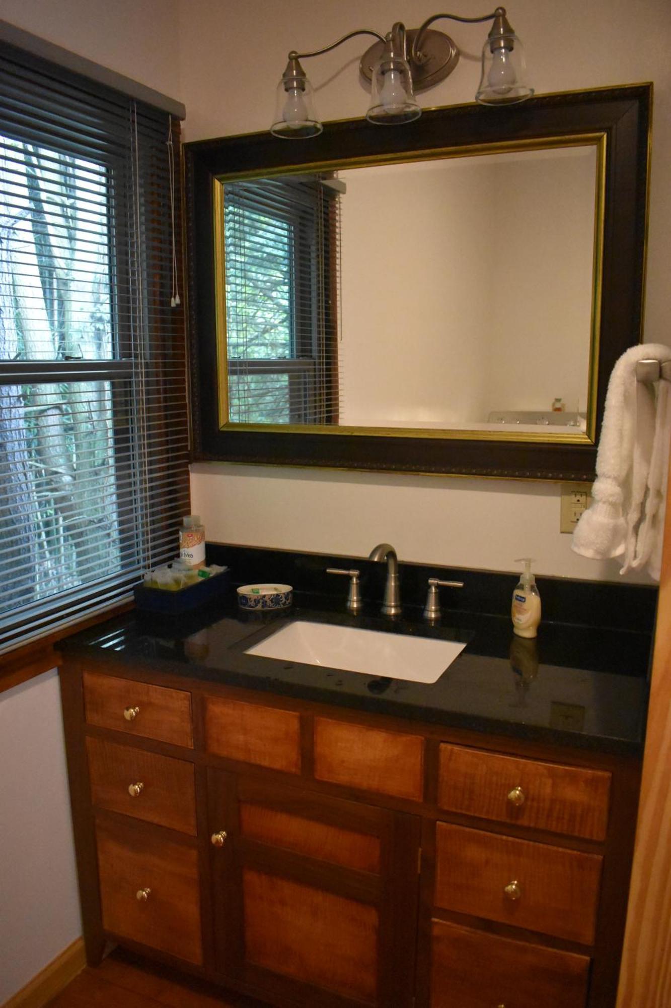 Restored1850S Log Cabin, With Gazebo And Gardens! 1 Mile To Downtown Weaverville Eksteriør bilde