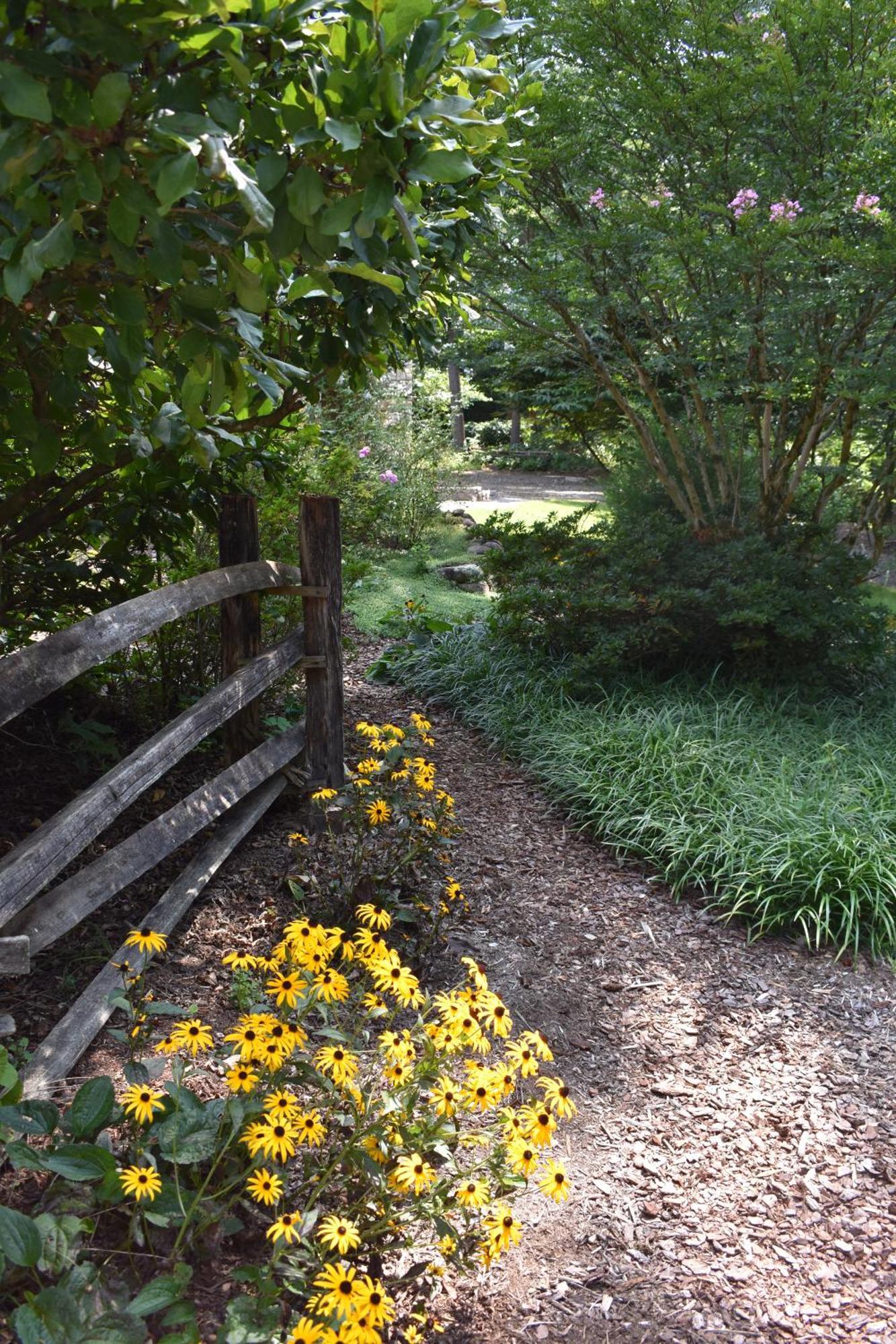 Restored1850S Log Cabin, With Gazebo And Gardens! 1 Mile To Downtown Weaverville Eksteriør bilde