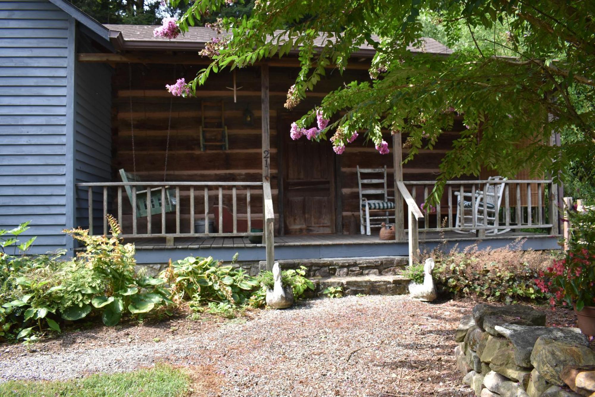 Restored1850S Log Cabin, With Gazebo And Gardens! 1 Mile To Downtown Weaverville Eksteriør bilde