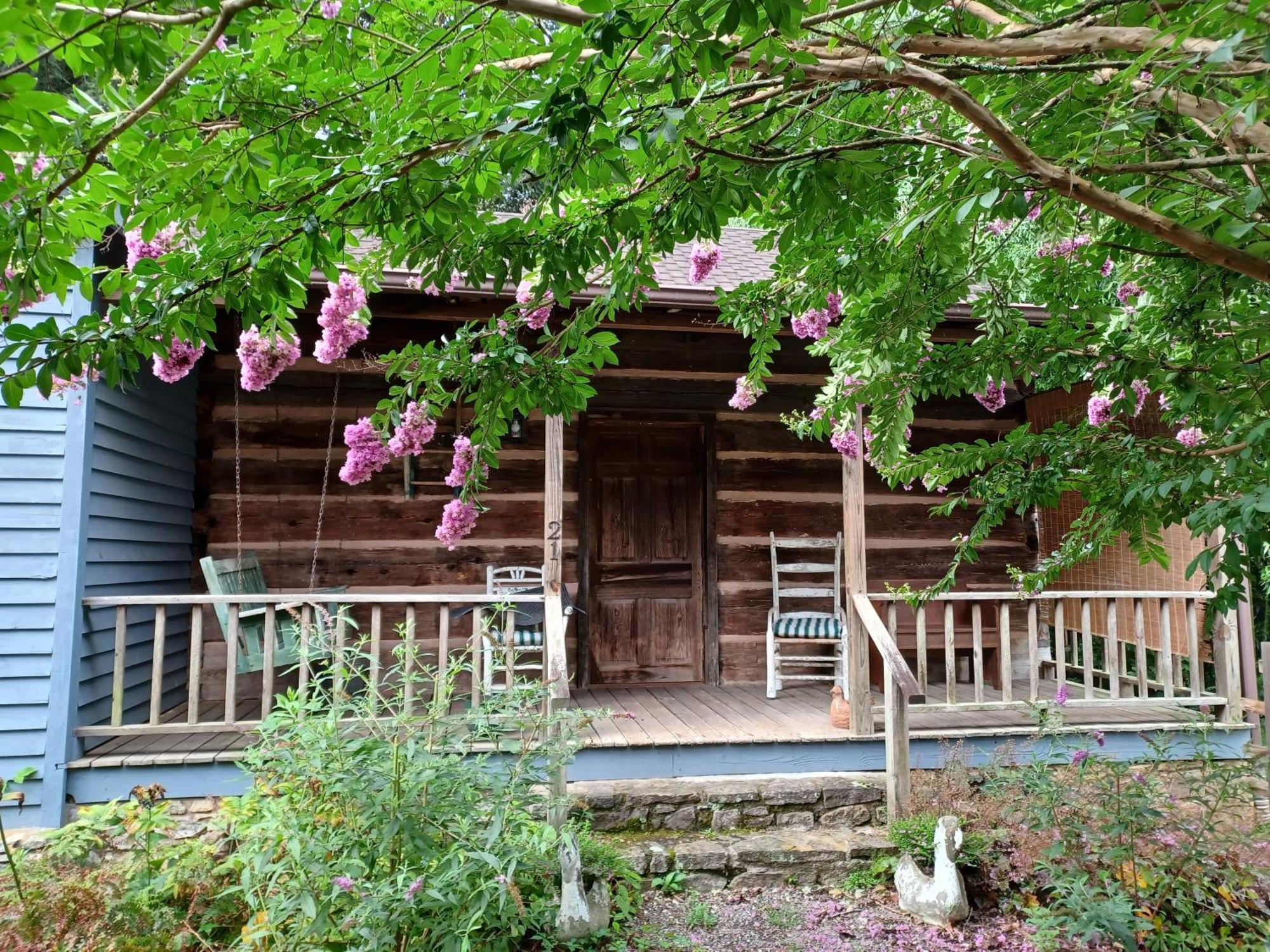 Restored1850S Log Cabin, With Gazebo And Gardens! 1 Mile To Downtown Weaverville Eksteriør bilde